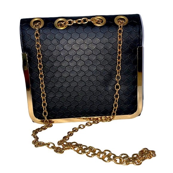 Handbags - Textured Black & Gold Large Flap Chain Strap Bag